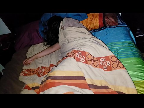 ❤️ Stepson rimprovera a so ghjovana matrigna mentre dorme. ️ Video porno à porn co.teenactivewear.ru ️❤